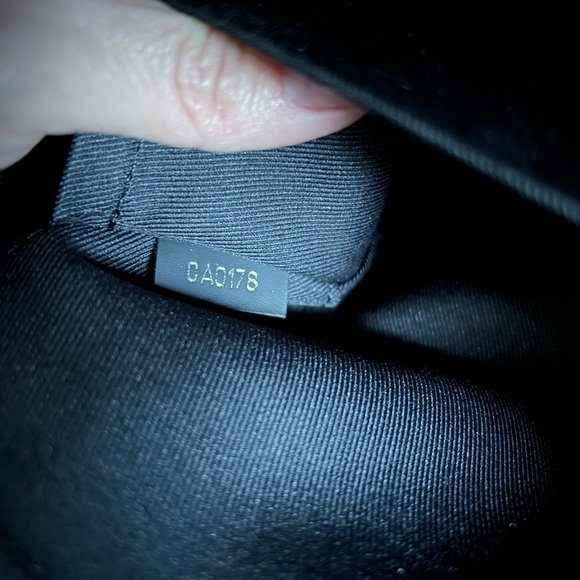 Louis Vuitton Damier Graphite Messenger bag - Picture 7 of 7